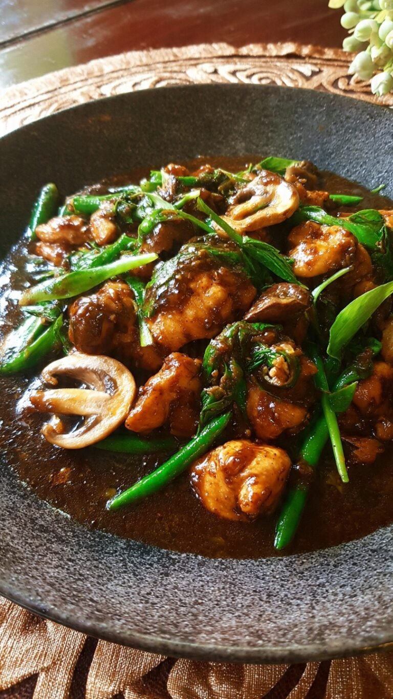 Black Pepper Chicken with Mushrooms (Bold, Savory, and Ready in 20 Minutes!)