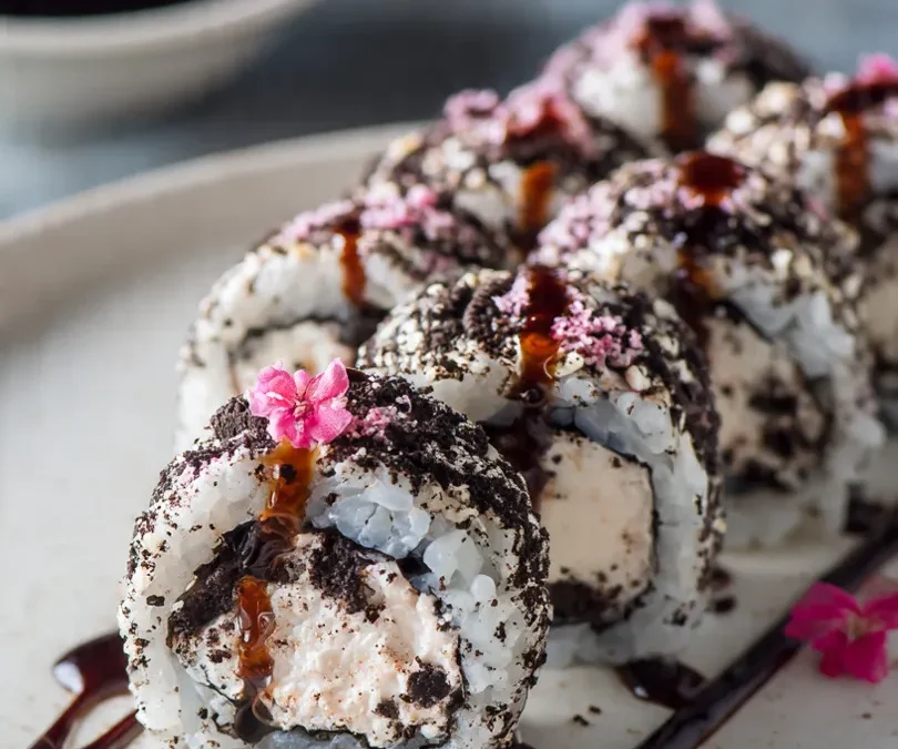Oreo Cream Cheese Cheesecake Sushi Rolls